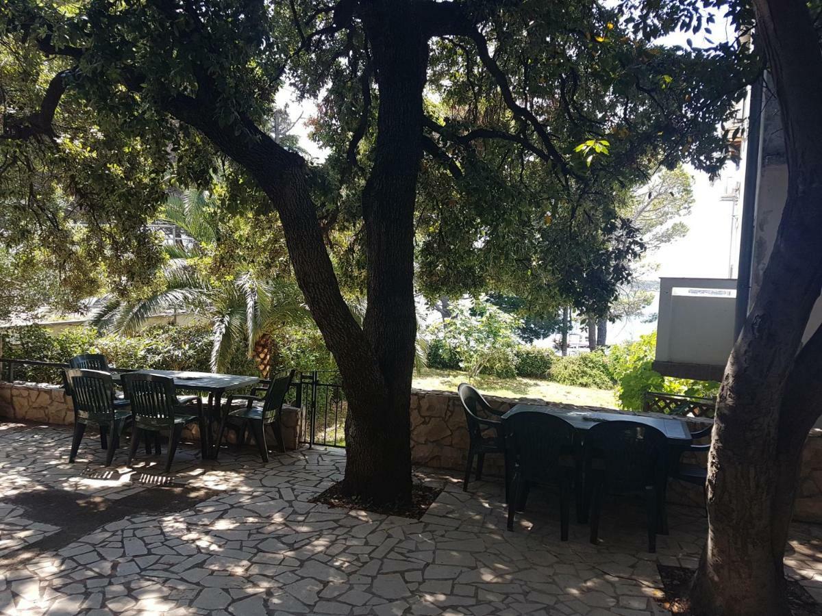 Apartments Jungic, Rab Banjol Exterior foto